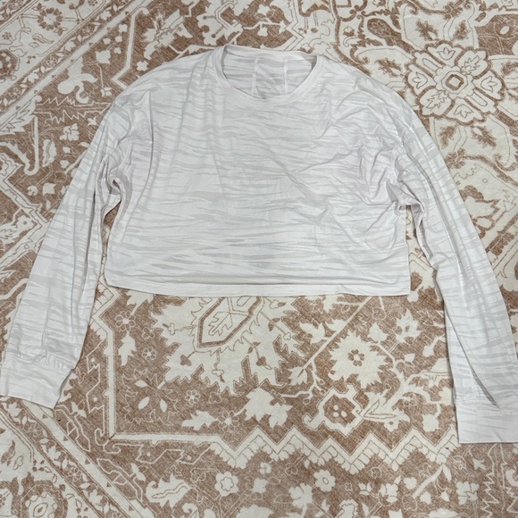 Lululemon Muscle Love Long Sleeve Shirt - Picture 1 of 2